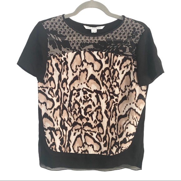Diane Von Furstenberg Tops - Diane Von Furstenberg 100% Silk Animal Print Short Sleeve Blouse
